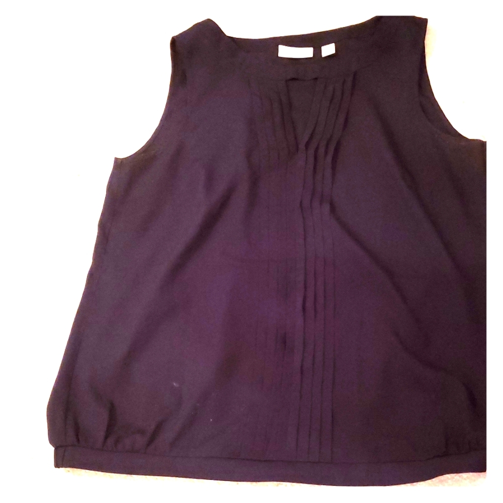 Sleeveless blouse
